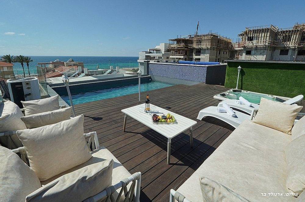 187544 גלרית חוץ, סי בוטיק נהריה, וילה  בנהריה וילות - Vila 4 U