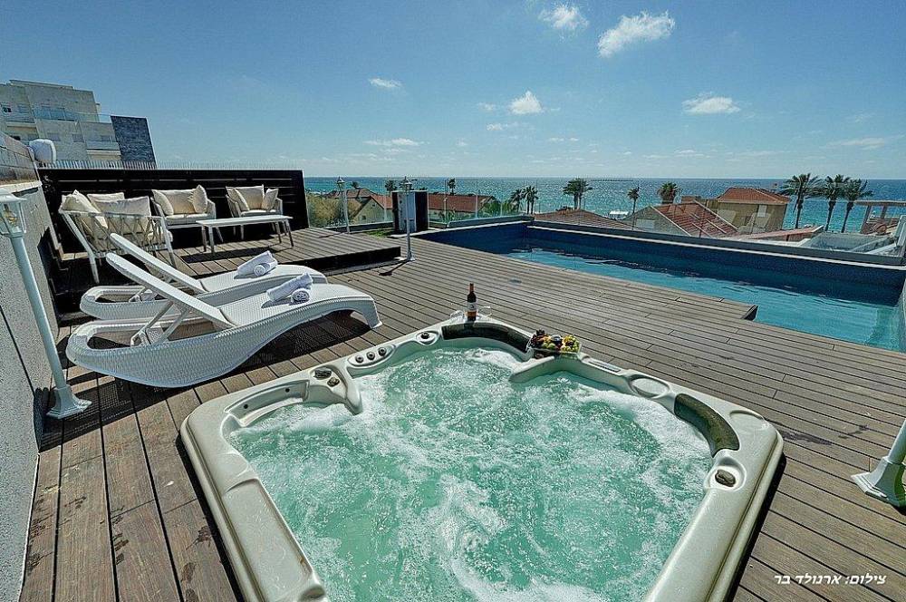 187545 גלרית חוץ, סי בוטיק נהריה, וילה  בנהריה וילות - Vila 4 U