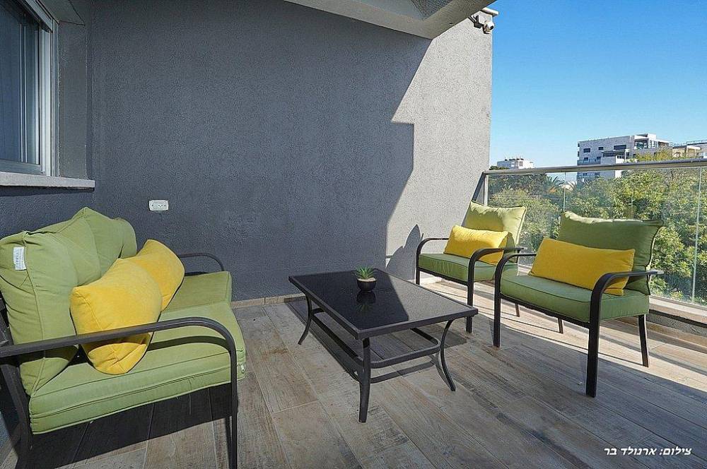 187548 גלרית חוץ, סי בוטיק נהריה, וילה  בנהריה וילות - Vila 4 U