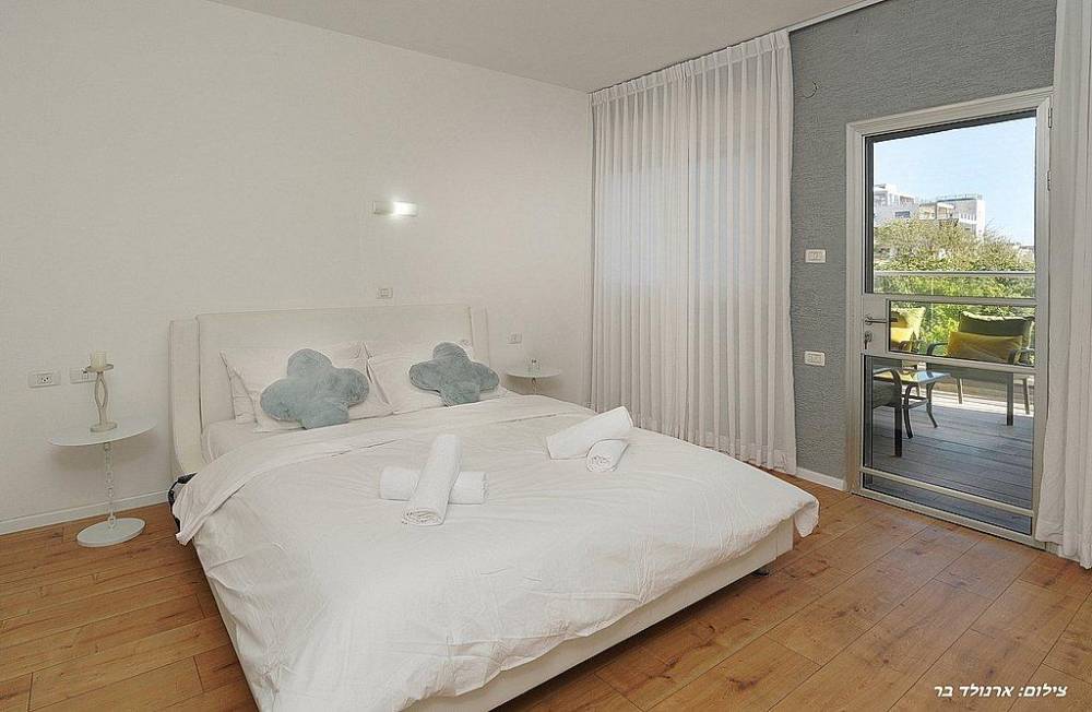 187587 גלריה כללית, סי בוטיק נהריה, וילה  בנהריה וילות - Vila 4 U