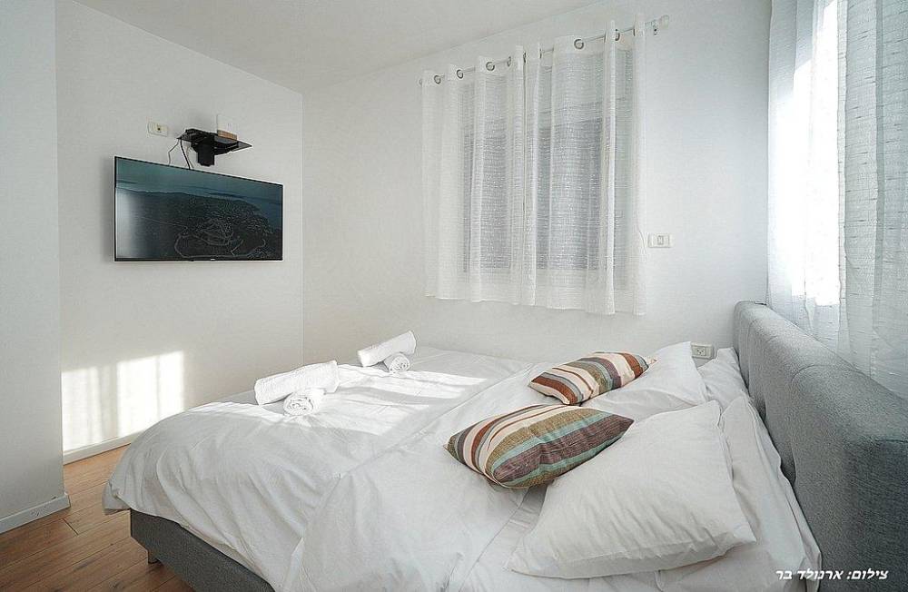 187589 גלריה כללית, סי בוטיק נהריה, וילה  בנהריה וילות - Vila 4 U