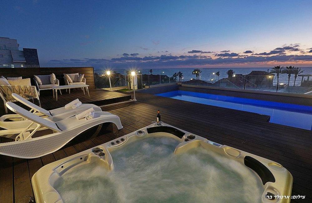 187591 גלריה כללית, סי בוטיק נהריה, וילה  בנהריה וילות - Vila 4 U