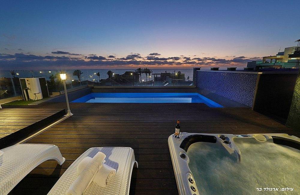 187598 גלריה כללית, סי בוטיק נהריה, וילה  בנהריה וילות - Vila 4 U