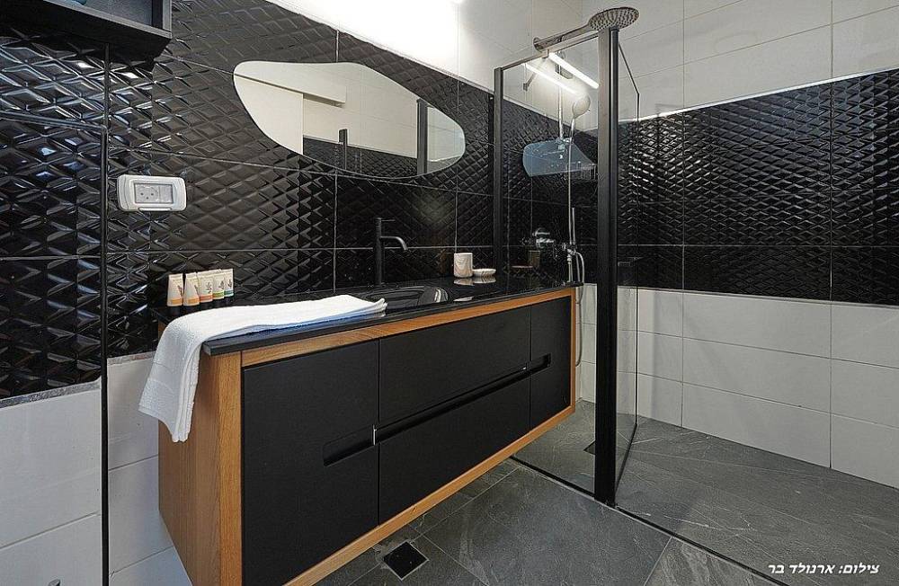 187600 גלריה כללית, סי בוטיק נהריה, וילה  בנהריה וילות - Vila 4 U