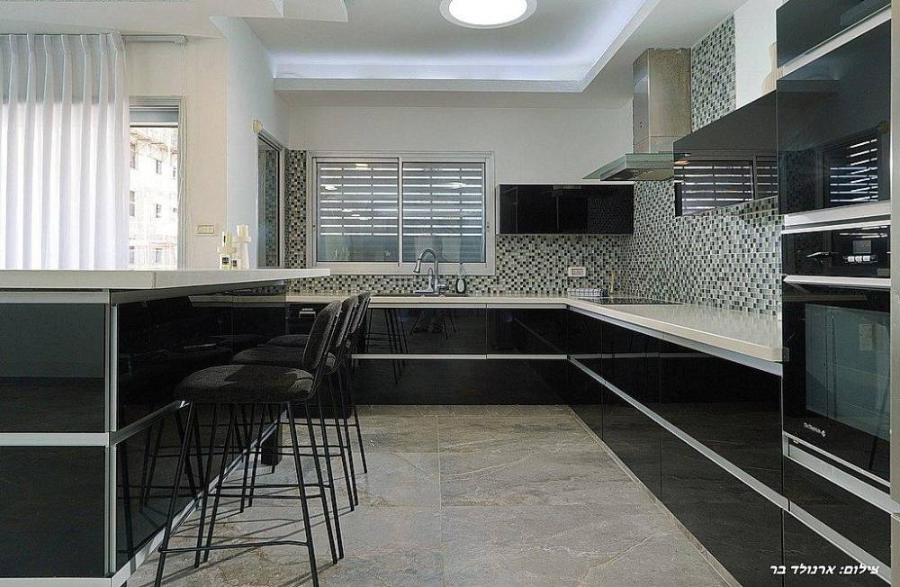 187603 גלריה כללית, סי בוטיק נהריה, וילה  בנהריה וילות - Vila 4 U