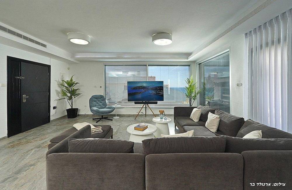 187613 גלרית פנים, סי בוטיק נהריה, וילה  בנהריה וילות - Vila 4 U