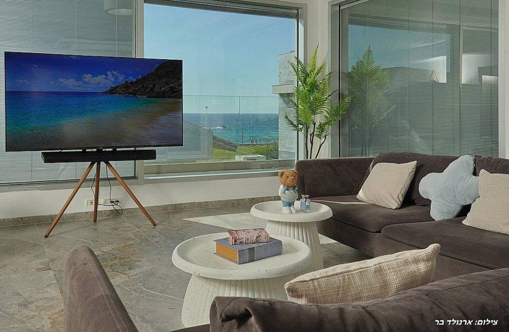 187629 גלרית פנים, סי בוטיק נהריה, וילה  בנהריה וילות - Vila 4 U