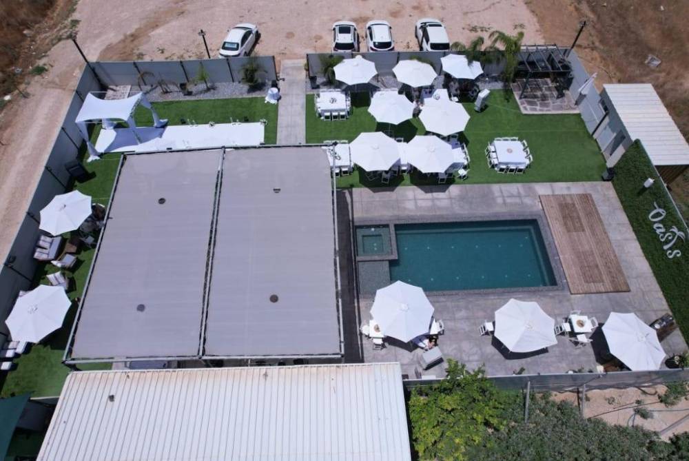 188442 סביבת המקום, אואזיס, וילה  בשדה צבי וילות - Vila 4 U