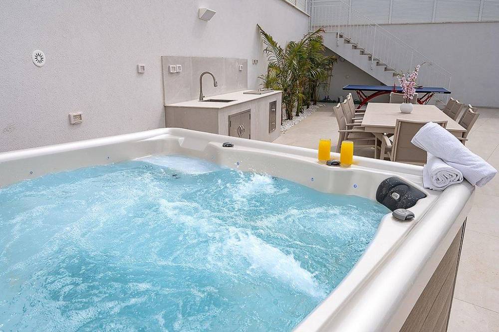 188671 מתחם חיצוני, וילה ג'קסון - Jack son, וילה  בעין יעקב וילות - Vila 4 U