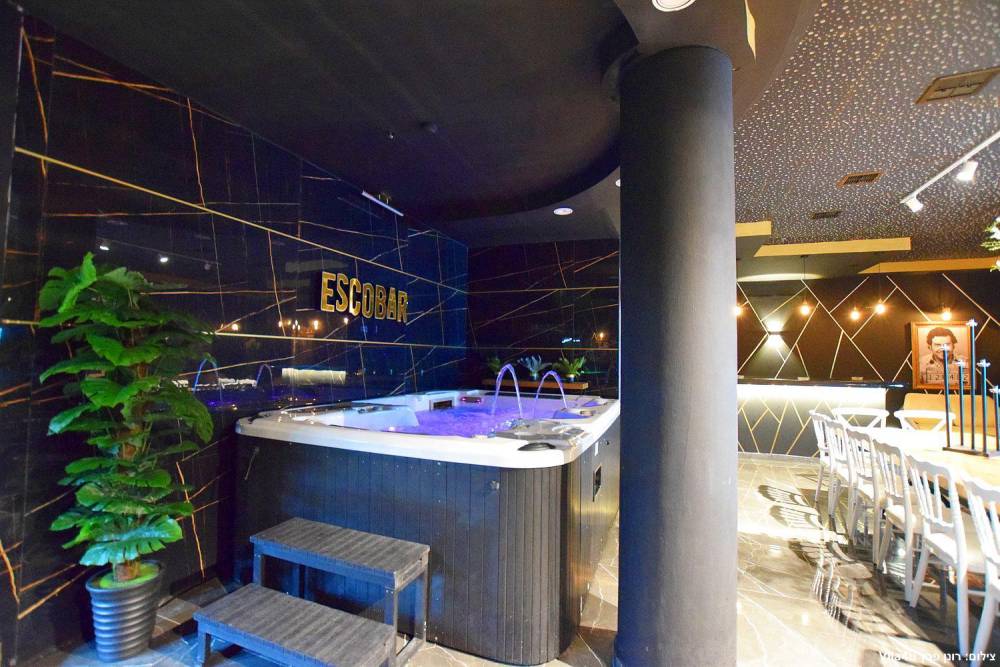 189756 מתחם הג'קוזי, לופט אסקובר, וילה  באשקלון וילות - Vila 4 U