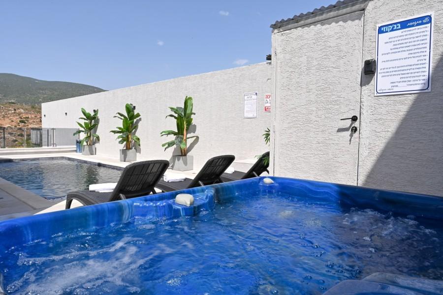 192360 מתחם חיצוני, וילה לה רוסה - La Rosa, וילה  בכפר חנניה וילות - Vila 4 U