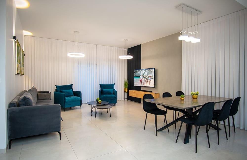 193593 גלרית פנים, אחוזת הסהר, וילה  בכלנית וילות - Vila 4 U