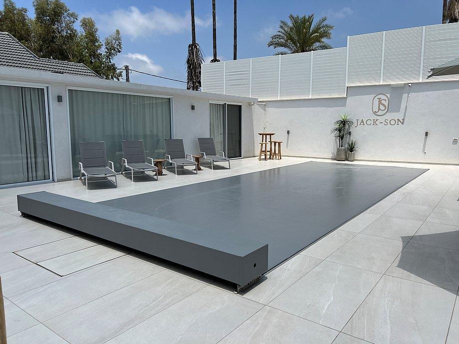 194081 כיסוי חשמלי לבריכה - בטיחותי לילדים, וילה ג'קסון - Jack son, וילה  בעין יעקב וילות - Vila 4 U