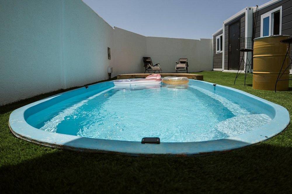 194198 מתחם החצר, חפציבה ריזורט, וילה  בחדרה וילות - Vila 4 U