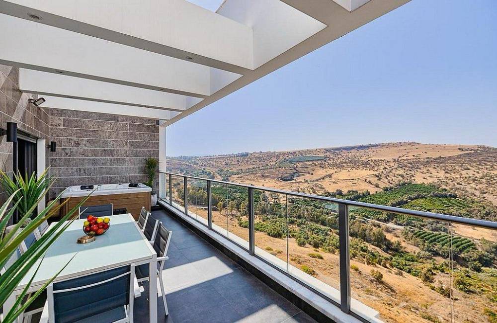 195863 גלרית חוץ, רויאל פנטהאוז על הכנרת, וילה  בטבריה וילות - Vila 4 U