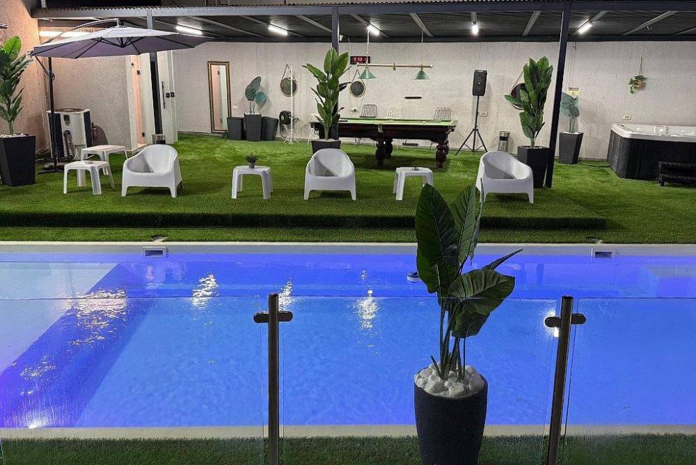 196275 הבריכה והספא, מתחם האושר אדרת, וילה  באדרת וילות - Vila 4 U