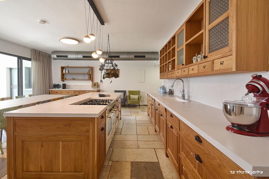 196466 פנים הסוויטות, מתחם הנופש רינג דה בל, וילה  בפוריה עילית וילות - Vila 4 U