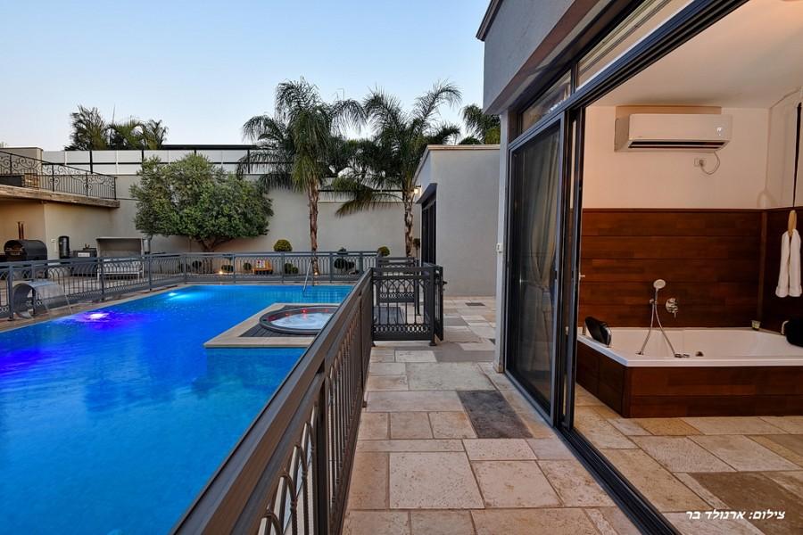 196480 גלריה חיצונית, מתחם הנופש רינג דה בל, וילה  בפוריה עילית וילות - Vila 4 U