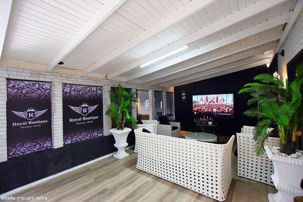 197085 מתחם חיצוני מקורה, וילה רויאל בוטיק, וילה  בנהריה וילות - Vila 4 U