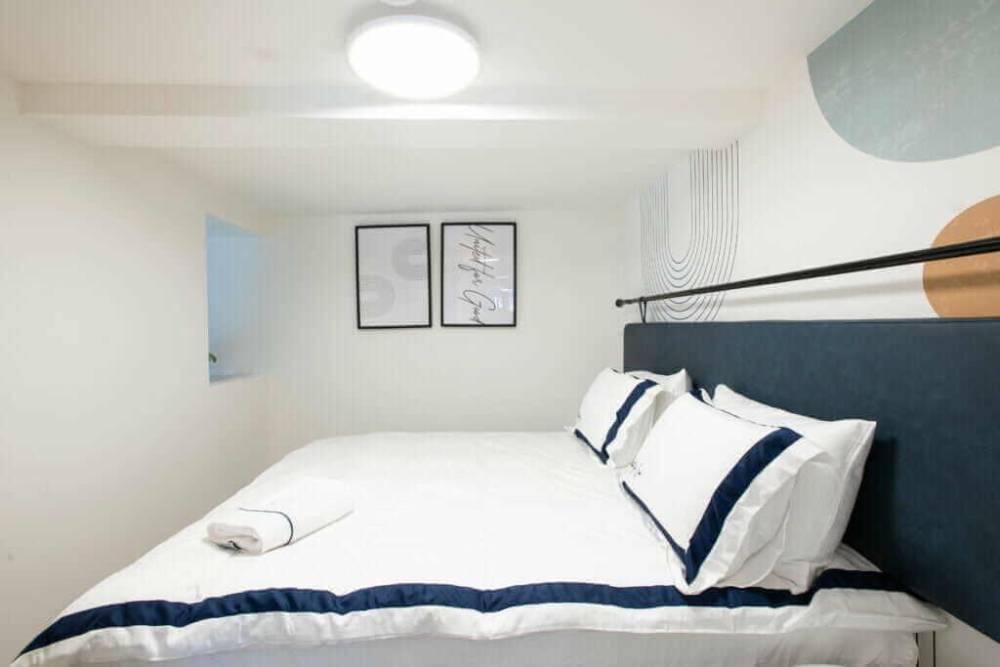 197131 סוויטות 5+6- צפנת ואורן, יו ג'י בוטיק - UG Boutique Apartment hotel, וילה  בטבריה וילות - Vila 4 U