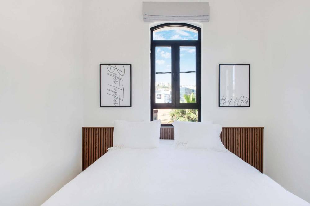 197171 סוויטות 3+4 שקד ורום, יו ג'י בוטיק - UG Boutique Apartment hotel, וילה  בטבריה וילות - Vila 4 U