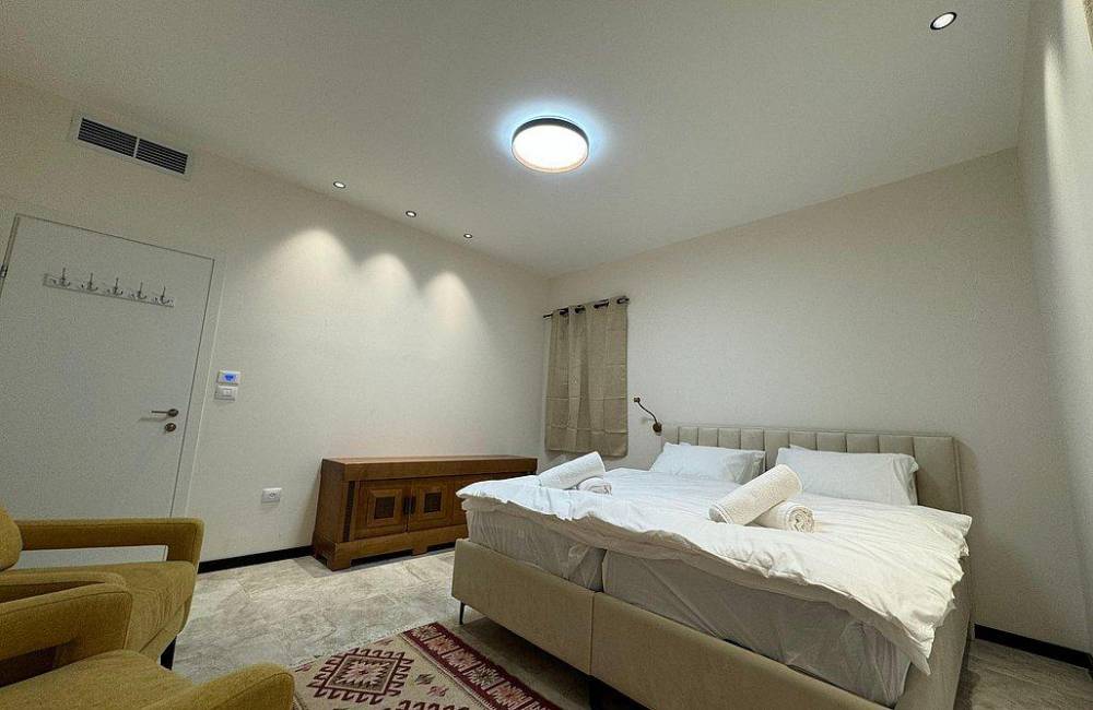 200825 גלרית פנים, וילה רויאל ירושלים, וילה  בגבעת זאב וילות - Vila 4 U