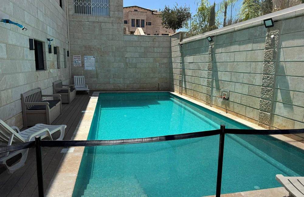 200855 גלריה חיצונית, וילה רויאל ירושלים, וילה  בגבעת זאב וילות - Vila 4 U