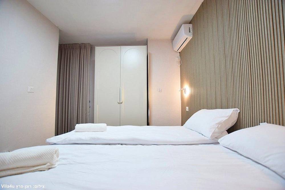 201633 גלרית פנים, אחוזת מן בוטיק, וילה  בצפת וילות - Vila 4 U