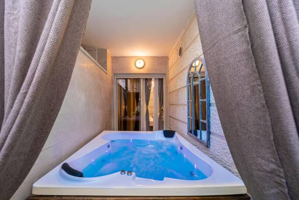 202168 דירת יוקרה בגן חוף, לה פלמורה אילת, וילה  באילת וילות - Vila 4 U