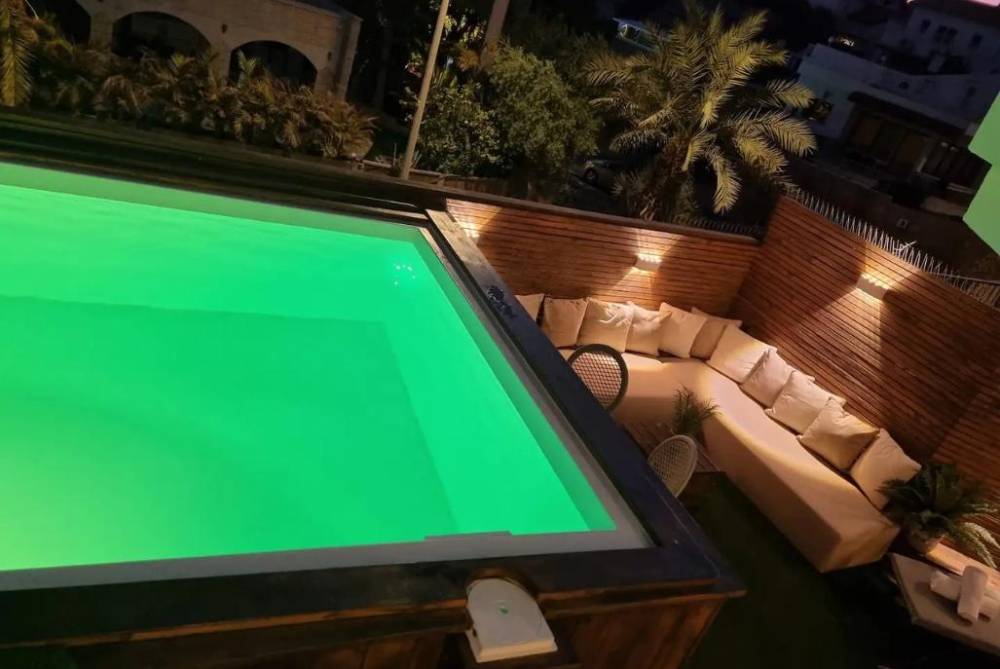 202201 סוויטה נשיאותית עם נוף לאוקיינוס, לה פלמורה אילת, וילה  באילת וילות - Vila 4 U