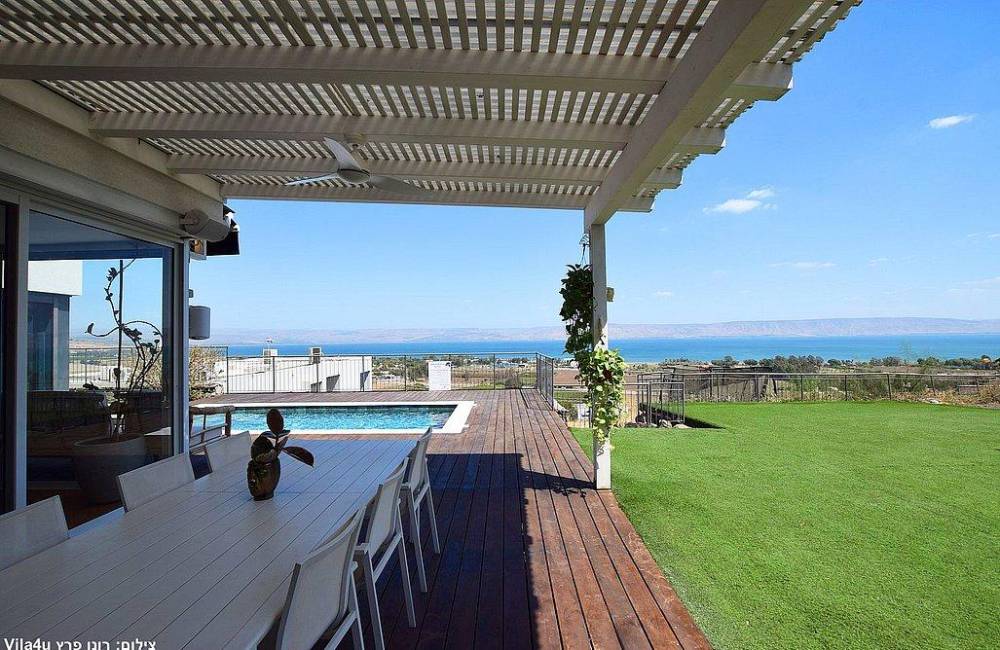 202395 מתחם החצר והנוף, וילה בליס - Villa Bliss, וילה  במגדל וילות - Vila 4 U