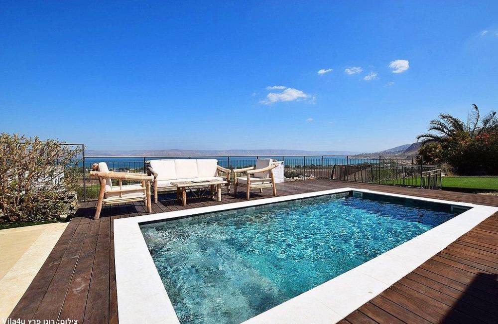 202399 מתחם החצר והנוף, וילה בליס - Villa Bliss, וילה  במגדל וילות - Vila 4 U