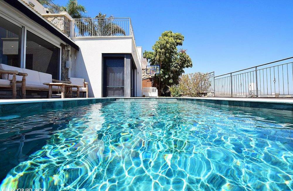 202408 מתחם החצר והנוף, וילה בליס - Villa Bliss, וילה  במגדל וילות - Vila 4 U