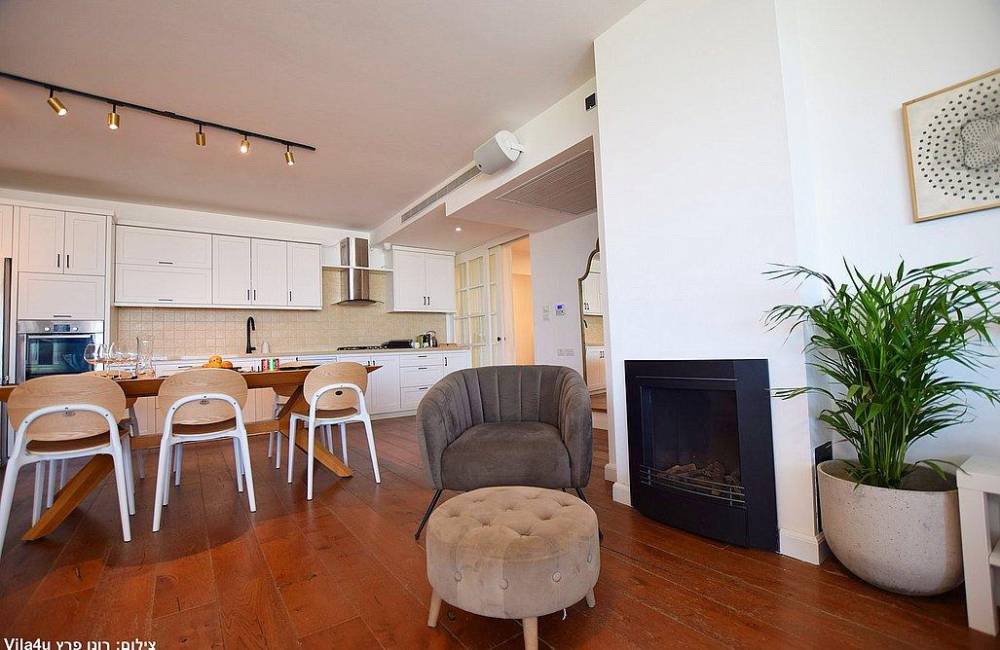 202440 גלרית פנים, וילה בליס - Villa Bliss, וילה  במגדל וילות - Vila 4 U