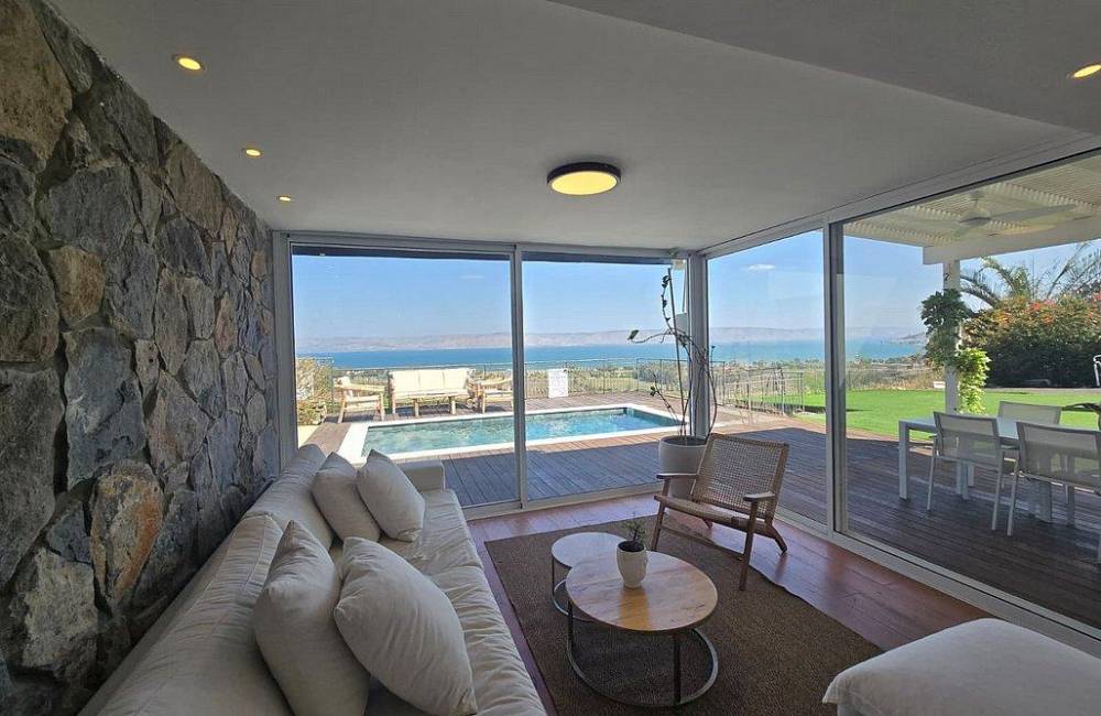 202443 גלרית פנים, וילה בליס - Villa Bliss, וילה  במגדל וילות - Vila 4 U