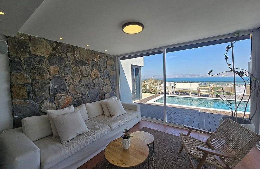 202445 גלרית פנים, וילה בליס - Villa Bliss, וילה  במגדל וילות - Vila 4 U