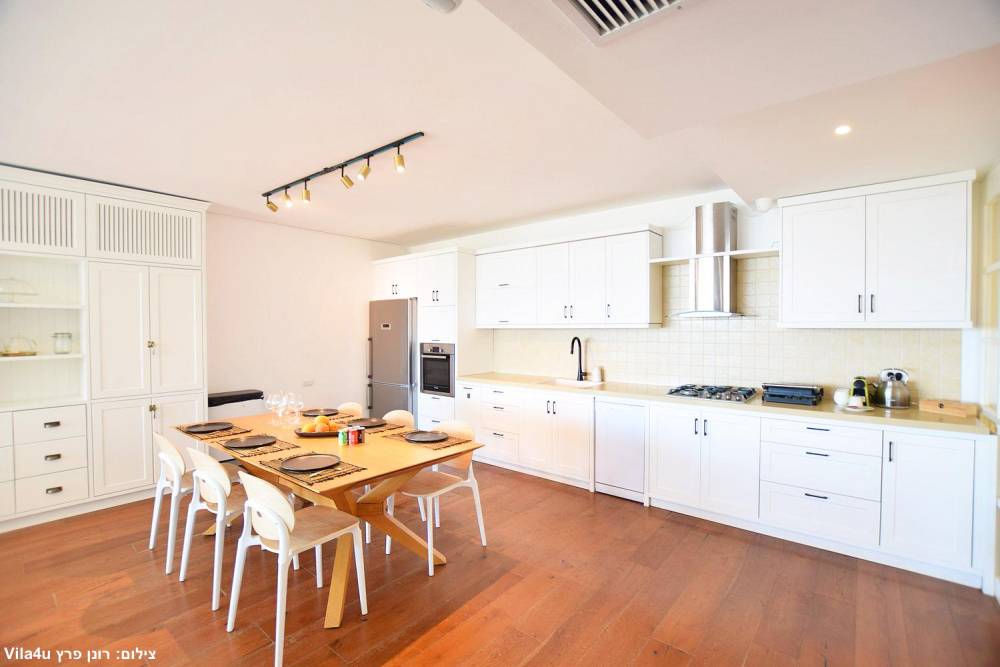 202455 גלרית פנים, וילה בליס - Villa Bliss, וילה  במגדל וילות - Vila 4 U