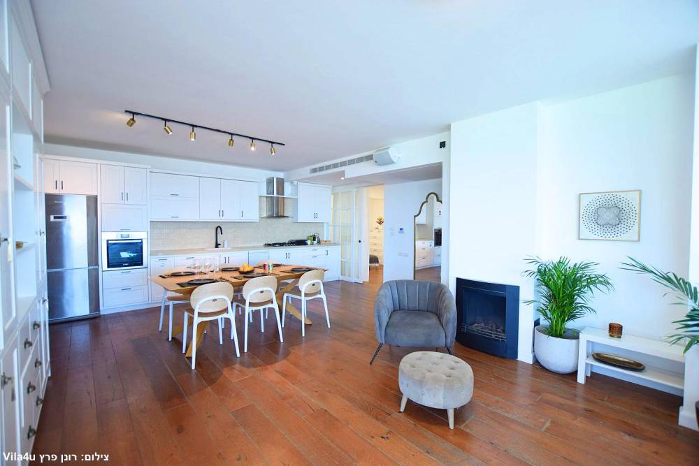 202460 גלרית פנים, וילה בליס - Villa Bliss, וילה  במגדל וילות - Vila 4 U