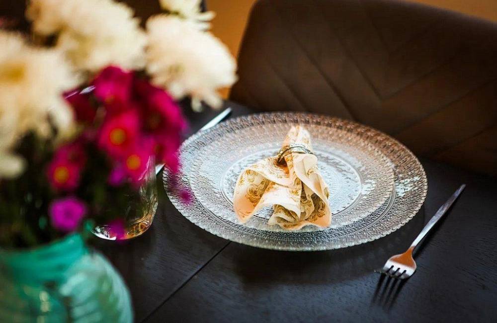 204995 פנים הוילה, וילת בית העץ במגדל, וילה  במגדל וילות - Vila 4 U