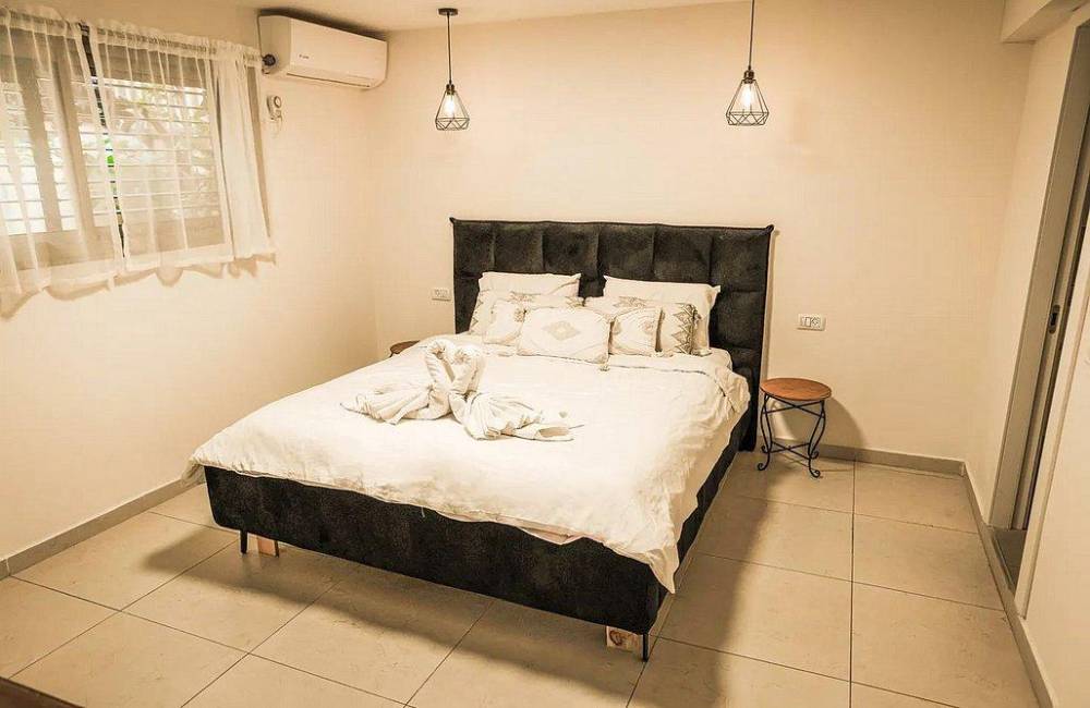 205001 פנים הוילה, וילת בית העץ במגדל, וילה  במגדל וילות - Vila 4 U