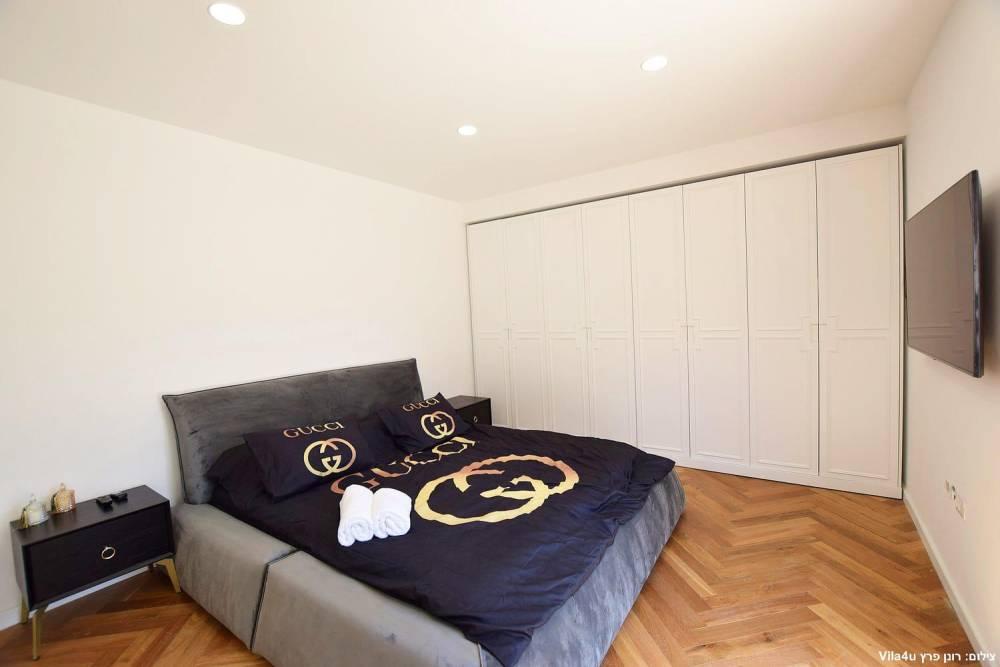 205234 גלריה כללית, אחוזת יולי איוונטס, וילה  בנתניה וילות - Vila 4 U