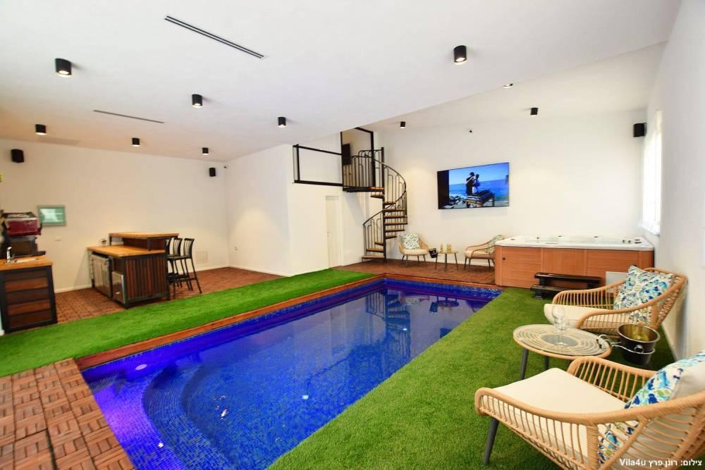 205253 גלריה כללית, אחוזת יולי איוונטס, וילה  בנתניה וילות - Vila 4 U