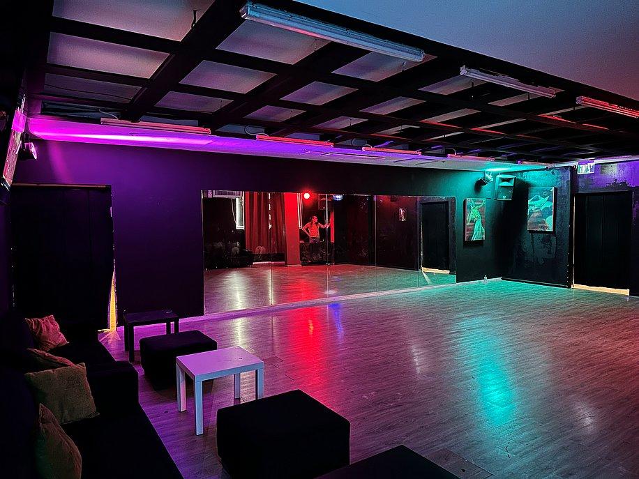 205814 מתחם גסולינה ראשון לציון, מתחם גסולינה ראשון לציון, וילה  בראשון לציון וילות - Vila 4 U