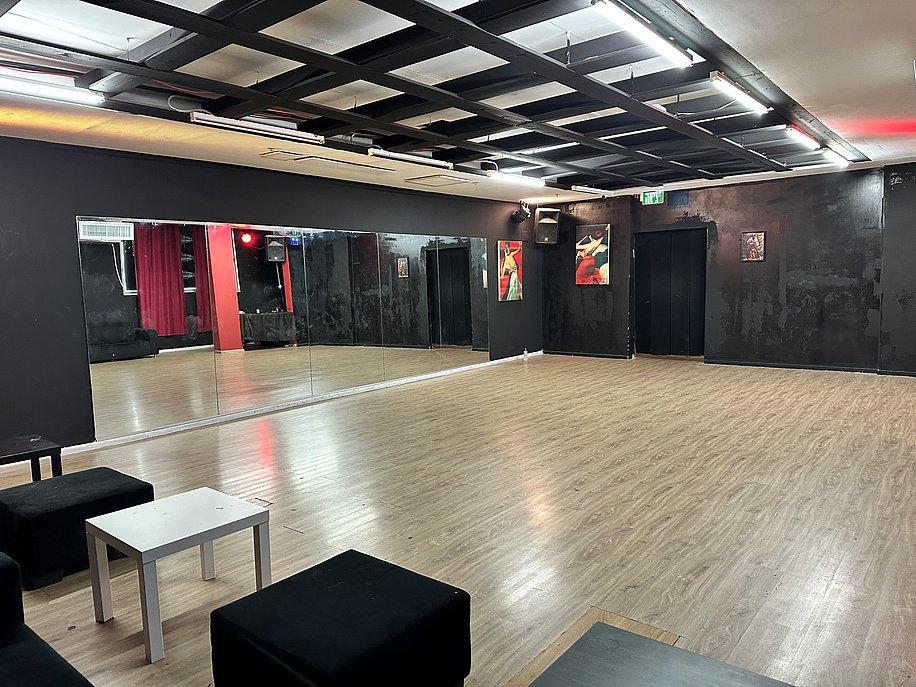 205815 מתחם גסולינה ראשון לציון, מתחם גסולינה ראשון לציון, וילה  בראשון לציון וילות - Vila 4 U