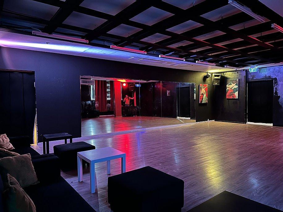 205850 אולם 2, מתחם גסולינה ראשון לציון, וילה  בראשון לציון וילות - Vila 4 U