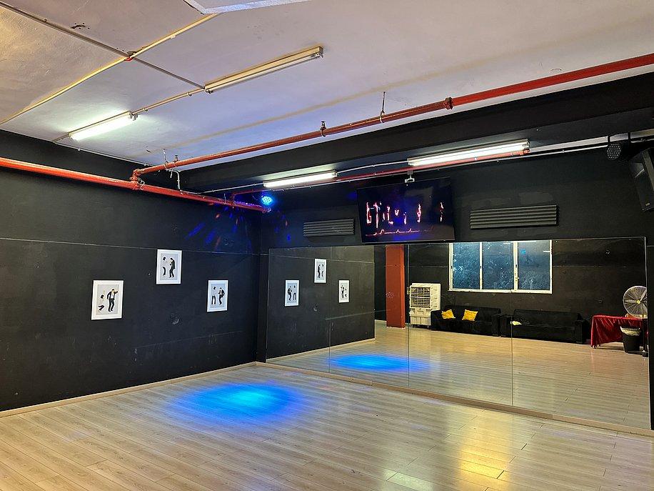 205864 אולם 3, מתחם גסולינה ראשון לציון, וילה  בראשון לציון וילות - Vila 4 U