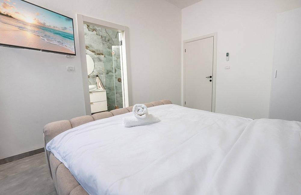 206013 חדרי השינה, וילה אלטה לוקס יוקרה, וילה  ביבנאל וילות - Vila 4 U