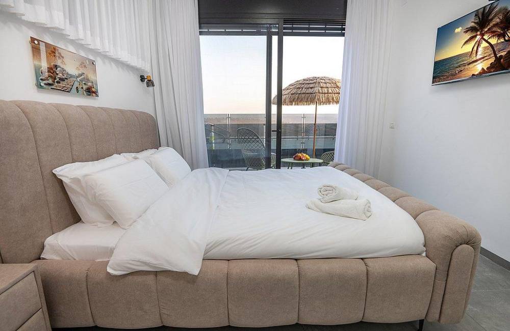 206033 חדרי השינה, וילה אלטה לוקס יוקרה, וילה  ביבנאל וילות - Vila 4 U