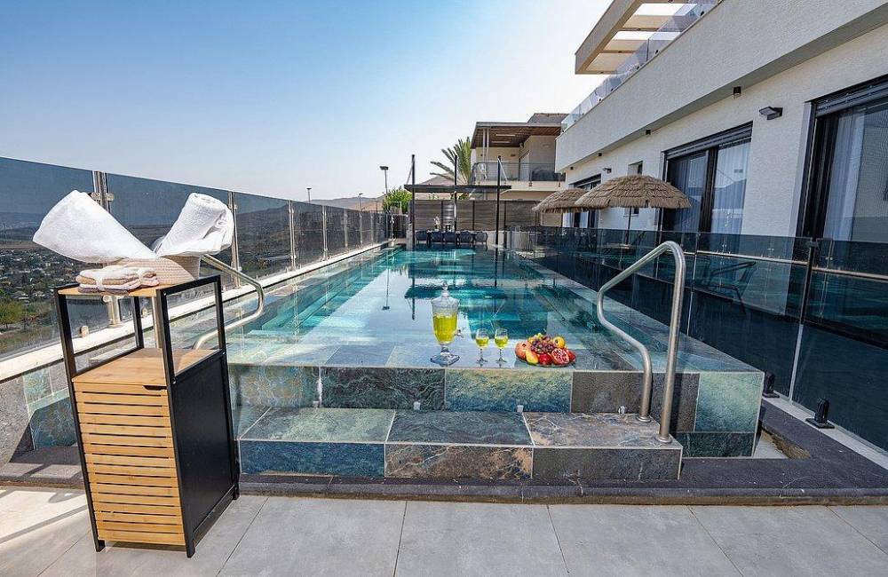 206106 מתחם חיצוני, וילה אלטה לוקס יוקרה, וילה  ביבנאל וילות - Vila 4 U