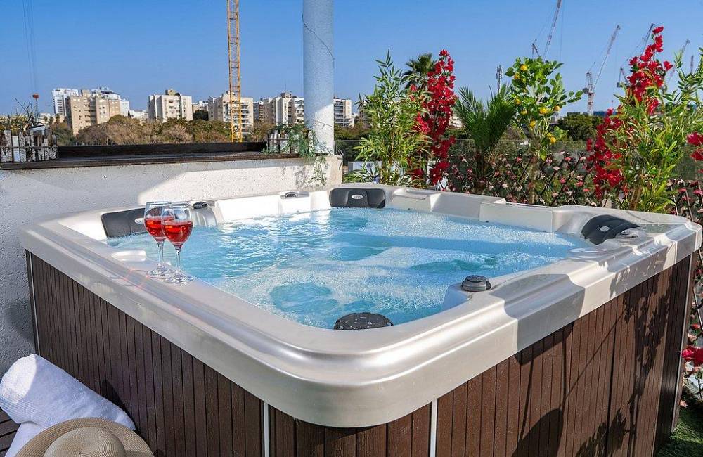 207976 הפנטהאוז, הפנטהאוז של תל אביב, וילה  בתל אביב וילות - Vila 4 U